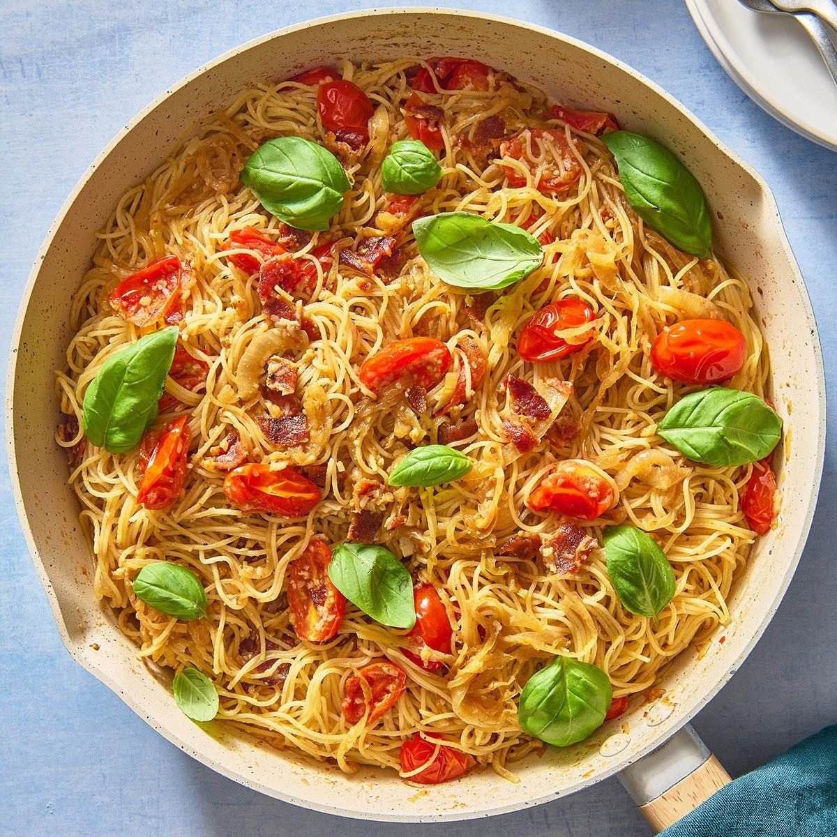 Caramelized Onion Garlic Pasta Exps Tohd24 86656 Juliahartbeck 6