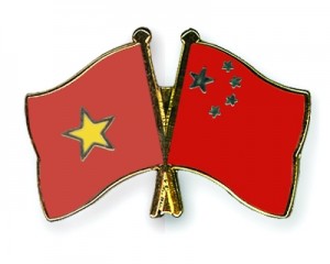 flag-pins-vietnam-china