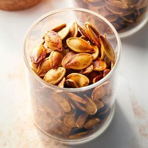 Roasted Pumpkin Seeds Exps Tohcom24 34054 Md P2 10 24 1b